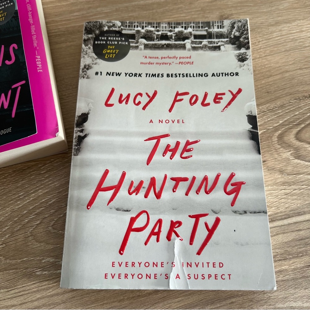 Lucy Foley Thriller Bundle 3 PB The Guest List Hunting Party Paris Apt - Picture 4 of 12
